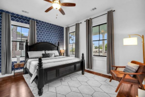 Modern Living in Thomas Square!
